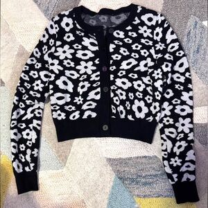 Vintage floral Black and White Cardigan